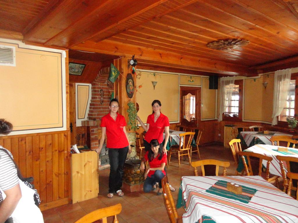Chuchura Family Hotel 코프리브시티차 외부 사진