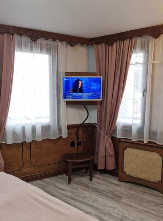 Chuchura Family Hotel 코프리브시티차 외부 사진