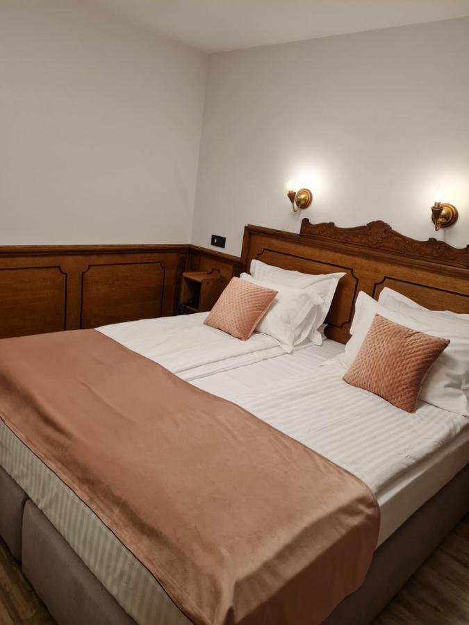 Chuchura Family Hotel 코프리브시티차 외부 사진